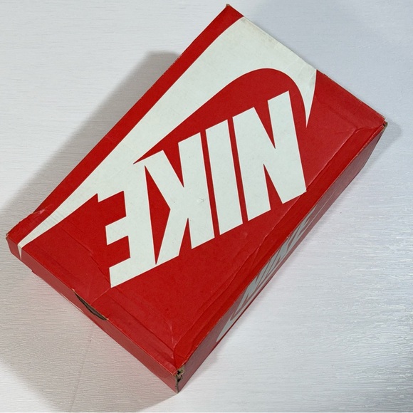 Nike Dunk Low “Dark Driftwood” Womens size 9.5W/8M Brand New with Box! - Picture 8 of 10